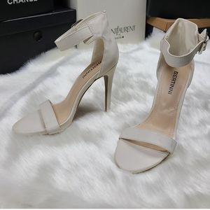 BERTINNI Off-White stiletto sandals heels